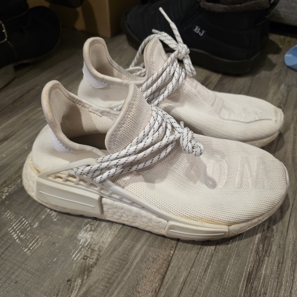 Adidas Cream Running Shoes - Picture 2 of 3